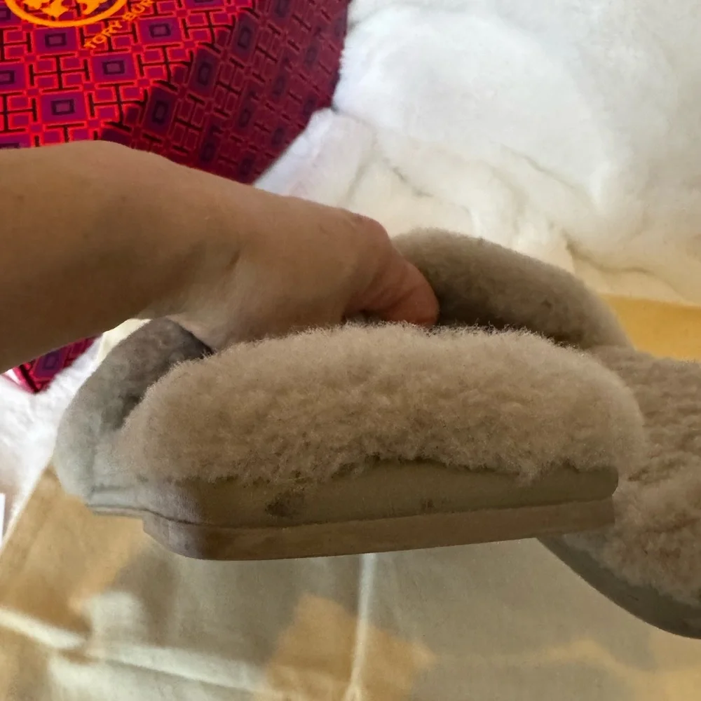 Tory Burch Shearling Slide grey/calf leather gold trim logo sz 7.5 box, dust bag